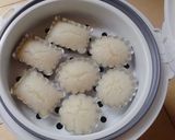 A picture of step 6 of Steamed Honeycomb Cake (Bánh bò hấp) (Method 1).