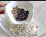 ராகி மெதுவடை பர்கர் வித் வாழைக்காய் பார்பிக்யூ(ragi vada barbeque recipe in tamil) ரெசிபி ஸ்டேப் 2 புகைப்படம்