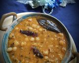 A picture of step 5 of Chole masala.