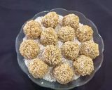 A picture of step 2 of Puffed Rajgira Laddu.