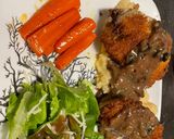 A picture of step 10 of Cabbage Schnitzel (with mushroom gravy).