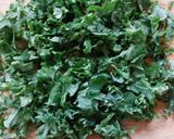 Foto del paso 1 de la receta: Ensalada de kale, espinacas y frambuesas