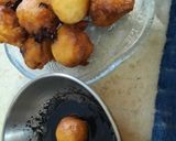 A picture of step 6 of Puff Puff Croquembouche.