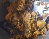 মাছের মাথা দিয়ে বাঁধাকপি (Macher matha diye badhakopi recipe in Bengali) রেসিপির ধাপ 3 ছবি