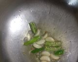 A picture of step 2 of Besan pithla recipe.