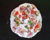 ரவை காய்கறி ஊத்தப்பம் (Ravai Kaai KAri uthapam recipe in Tamil) ரெசிபி ஸ்டேப் 5 புகைப்படம்