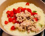 Foto del passaggio 4 della ricetta Riso basmati al pomodoro e tonno
