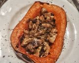 Foto del paso 5 de la receta: Calabaza rellena de pollo(c/ salsa de champignon mostaza y miel)