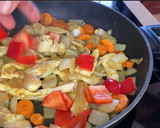 Foto del paso 3 de la receta: Cuscús con pollo al curry y verduras