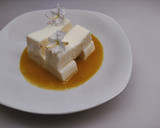 Foto del paso 9 de la receta: Panna cotta de coco con coulis de maracuyá 🍮