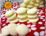 Foto langkah ke 4 dari resep Tamago Boro/Egg Biscuits Batita suka.