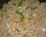 รูปขั้นตอนการทำที่ 5 ของ ข้าวผัดไก่ใส่กุ้งแห้ง