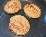 A picture of step 3 of Strawberry Peanut Butter Protein Pancakes.