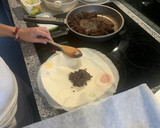 Foto del paso 3 de la receta: Saquitos de morcilla con masa brick