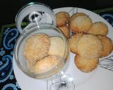 A picture of step 4 of Coconut cookies.
