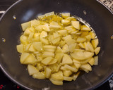 Foto del paso 3 de la receta: Tortilla de patatas