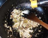 Foto langkah ke 5 dari resep Tumis Jamur Shimeji.