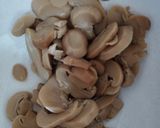 Foto langkah ke 6 dari resep Chicken steak with mushroom sauce 🍄.