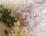 A picture of step 2 of Green Pea-Spinach Soup.