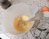 A picture of step 5 of Cheese, Mushroom, onion and pepper omelette.