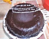 Фото кроку 5 до Какой же он вкусный, шоколадный торт с вишней.