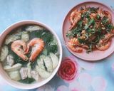 Hình bước làm 3 của món Cơm nhà đơn giản với 2 món tôm