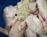 Foto langkah ke 2 dari resep Ayam Goreng Wijen.