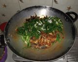 Foto langkah ke 3 dari resep Kembung Suir Sambal Daun Bawang.