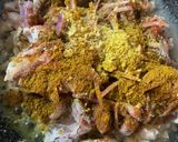 A picture of step 2 of Shredded chicken sauce.