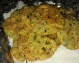 A picture of step 5 of Methi puri.