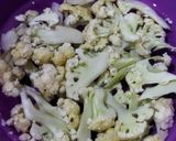 Foto langkah ke 1 dari resep Tumis Kembang Kol.