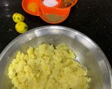 A picture of step 2 of Tawa potato cutlets.