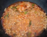 Foto langkah ke 5 dari resep Indomie Kuah.