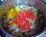 Foto del paso 4 de la receta: Alubias pintas con acelgas y sofritada de hojas de acelgas
