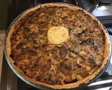 Une image de l'étape 10 de Tarte aux poireaux, saucisses à l'ancienne et emmental (pâte brisée épeautre origan).