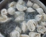 Foto del paso 4 de la receta: Capeletis caseros de espinaca y pollo a la crema de champignon