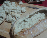 Foto del paso 1 de la receta: Pan relleno de huevos a la flamenca