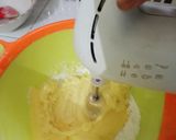 Foto langkah ke 2 dari resep Marmer Cake.