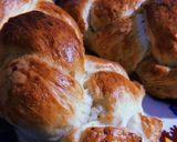 Foto del paso 9 de la receta: *BERNER ZŰPFE* (Trenza Bernesa)