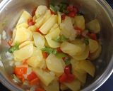Foto del paso 2 de la receta Sopas de tomate extremeñas con patata