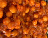 Foto del paso 3 de la receta: Garbanzos con tomate & ensalada de Garbanzos