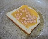 Foto langkah ke 5 dari resep Roti Telur.