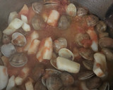 Foto del paso 4 de la receta: Alubias con pota y almejas