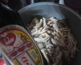 Foto langkah ke 1 dari resep Ceker Ayam Masak Tauco.