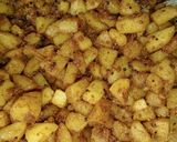 आलू की सुखी सब्जी (Aloo ki sukhi sabji recipe in Hindi) रेसिपी चरण 3 फोटो