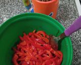 Foto del paso 4 de la receta: Albondiguitas en salsa de tomates, pimientos y lentejas