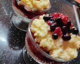 Vaníliás grízpuding erdei gyümölcsös mártással 🍓 🫐🍒 recept fázis 4 fotója