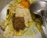 A picture of step 2 of Desi Chicken Jhola (country chicken gravy).