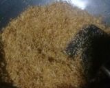 Foto langkah ke 2 dari resep Ketan Kuning Serundeng.