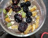 A picture of step 5 of Chia Dra-Ja vu parfait.